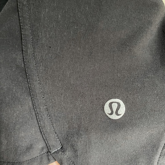 Lululemon Black Run Times Shorts Low Waisted 4” Inseam ( size 6 ) - Picture 7 of 7